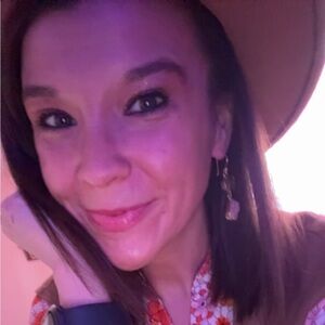 Meet your Posher, Whitney